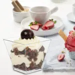 Verrines carrées en plastique transparent avec cuillères – Lot de 50 - Kf s b bc cdfd fa c c d de bk - Decorative Events